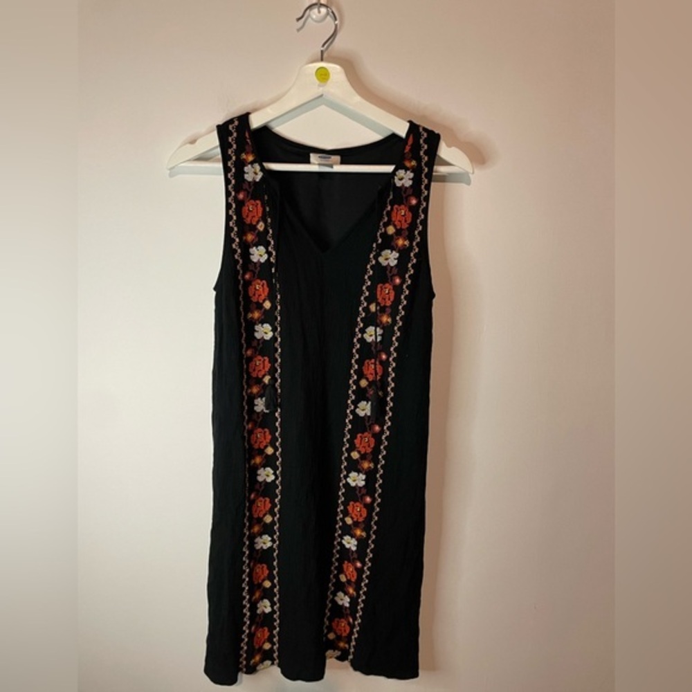 Old Navy‎ Boho Black Floral Embroidered Dress | XS